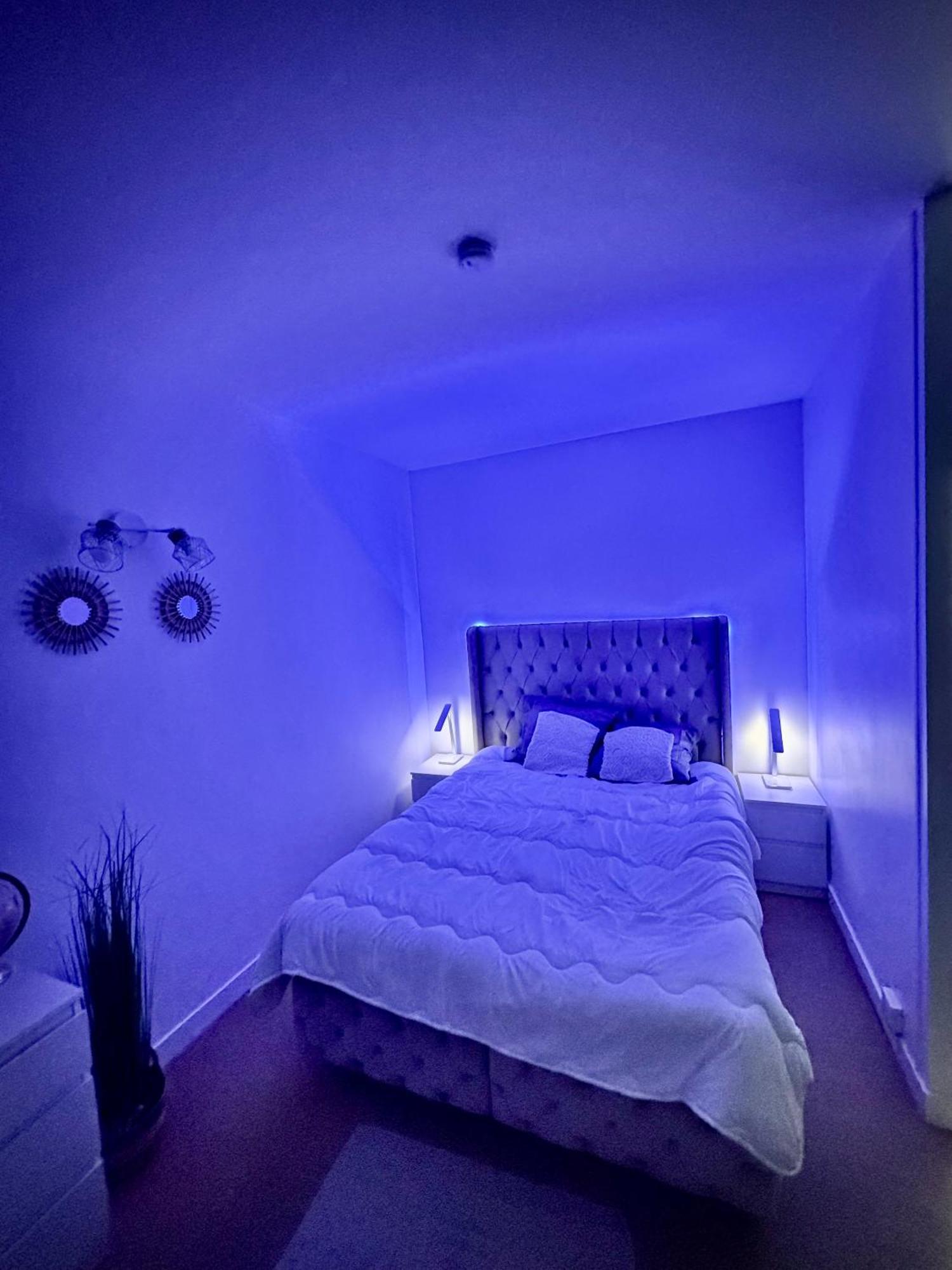 Appartement Avec Piscine Париж Экстерьер фото